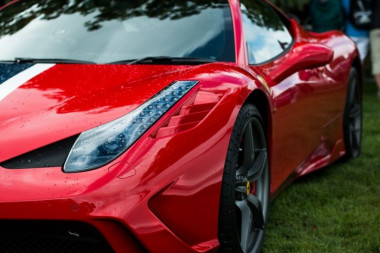 KINEZI U NEVERICI: Svaki četvrti Ferrari im vozi ŽENA,  a priznale su ŠTA ih najviše privlači kod auta