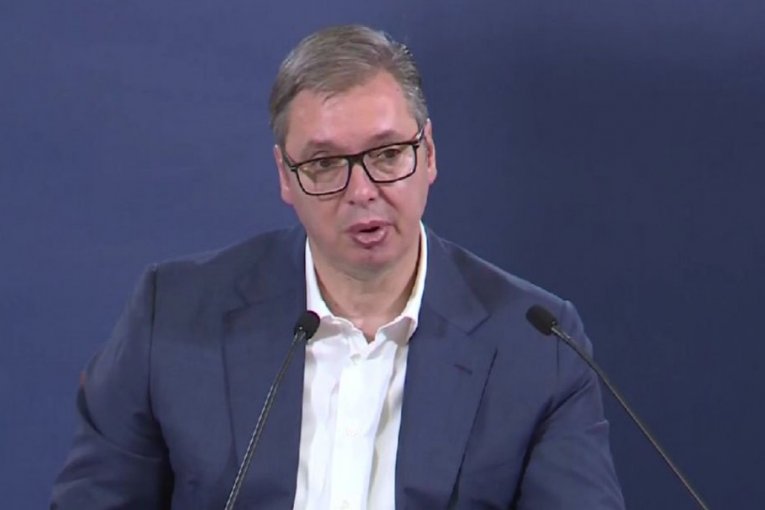 "NIJE SRPSKA DRŽAVA FONTANA ŽELJA ZA ONE KOJI BI DA GAZE KLUPE U SKUPŠTINI" : Vučić o izborima i pojedinim zahtevima opozicije