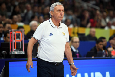 SELEKTOR PEŠIĆ ODUŠEVIO NA PREDAVANJU! "Kad nećete vi da kažete, ja ću..."!