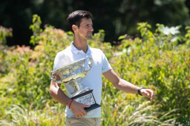 NOVAK OSTAJE ŠAMPION! Tragične okolnosti čuvaju KRUNU ĐOKOVIĆU još godinu!