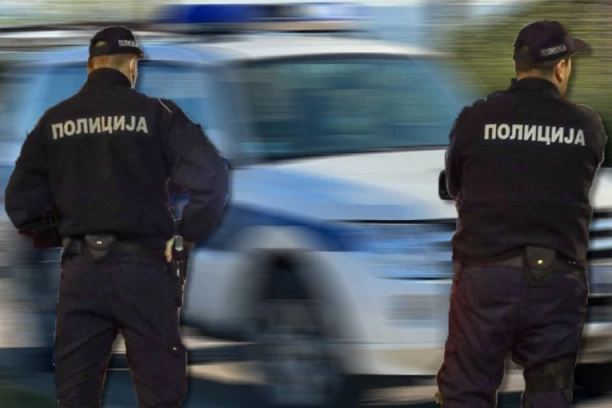 ŠAPČANIN NA OBALI SAVE PRONAŠAO STARI KOFER! Kada je video šta je unutra odmah je pozvao policiju! Hitno je UNIŠTEN!