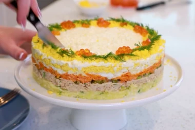 RECEPT ZA MIMOZU: Salata koju SRBI obožavaju sada možete napraviti sa TRADICIONALNIM sastojcima!