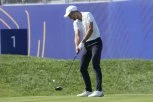 REKET, ŠTAP, NJEMU JE SVEJEDNO: Novak ubedljivo pobedio na golf turniru!