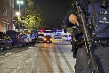 BANDE DIVLJAJU U CENTRU BRISELA: U obračunu narko-dilera povređeno četvoro, ranjena i Šveđanka zaposlena u Evropskom parlamentu