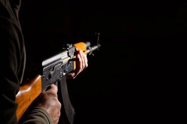 UPUCAN ŠIĆIRI KALJEMI, NJEGOV BRAT TEŠKO RANJEN! Strašna pucnjava iz kalašnjikova u Albaniji, još dvoje mrtvih