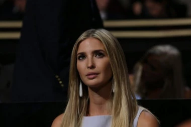 IVANKA TRAMP MORAĆE NA SUD: Tužioci traže da svedoči na suđenju svom ocu za prevaru!