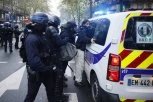 FRANCUSKA USTALA PROTIV DESNIČARA: Protesti širom zemlje, policija u stanju pripravnosti