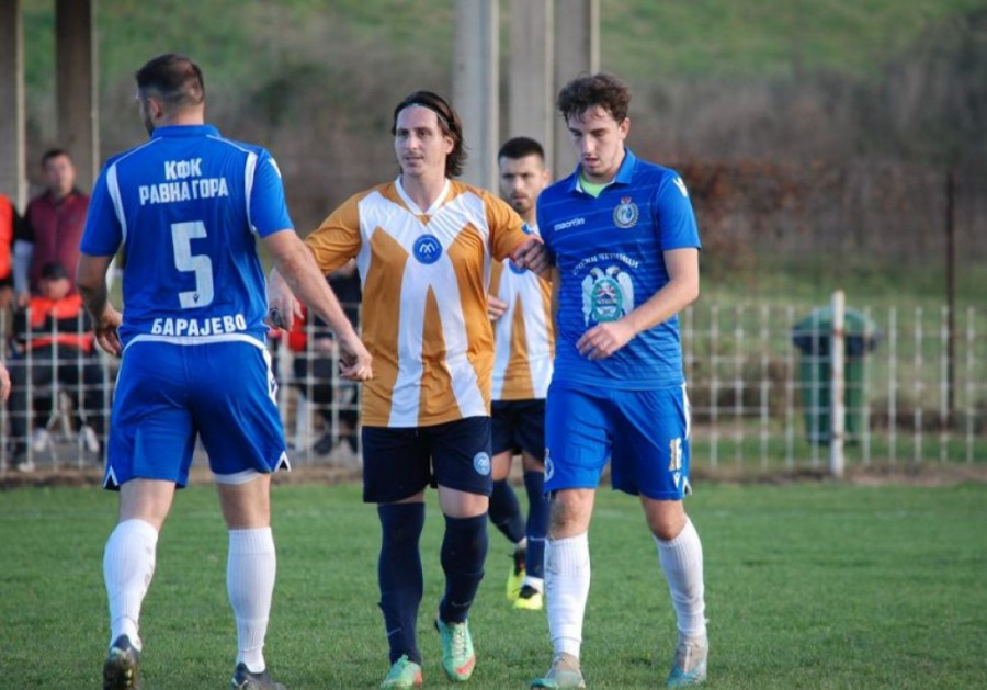 "Ravnogorci" ispustili bodove na domaćem terenu. OFK Mladenovac slavio rezultatom 2:0