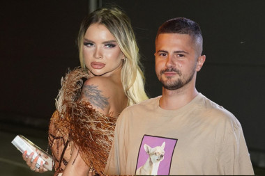 NAKON AFERE SA BILALOM, OSVANULE GOLE FOTKE: Anja Todorović sa SILIKONIMA na izvolte, OVO još niste videli!