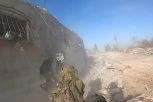 DRAMATIČAN SNIMAK IZVLAČENJA IZRAELSKIH TALACA IZ KANDŽI HAMASA! Jedva su sačuvali glave na ramenima, teško ranjen izraelski komandos! (FOTO/VIDEO)