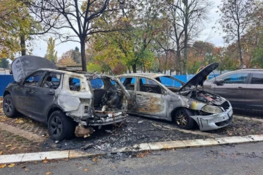 "ČULA SE JAKA EKSPLOZIJA, NISAM ZNALA DA JE AUTOMOBIL DIREKTORA JUTE!" Republika na licu mesta stravične eksplozije - luksuzno vozilo TOTALNO UGLJENISANO! (VIDEO)