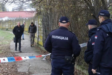 POZNATO DA LI JE RANJENI UČENIK IZ ŽELEZNIKA ŽIVOTNO UGROŽEN! Najbolji drug ga izbo nožem - zajedno sedeli u klupi pre jezivog incidenta!