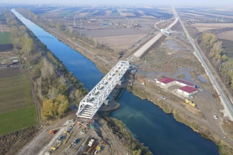 Revolucionarni inženjerski poduhvat: Pogledajte kako su izgrađena dva najveća mosta na brzoj pruzi Beograd - Budimpešta!