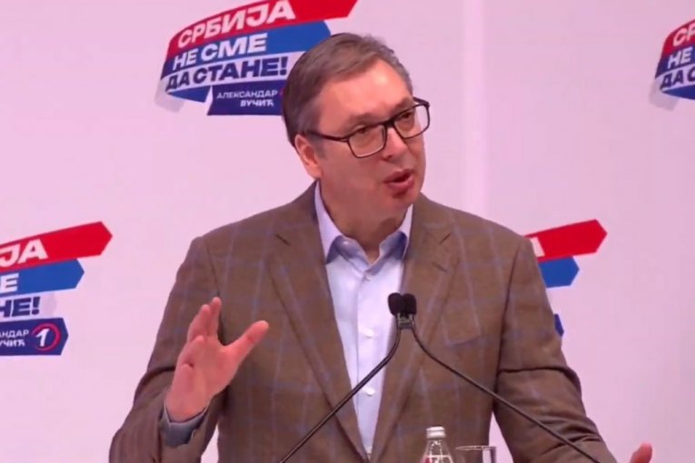 "TO NAM SVIMA DAJE ENERGIJU": Vučić posetio porodicu Kovačević (VIDEO)