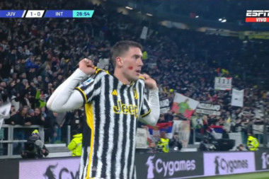 VLAHOVIĆ RASPLAMSAO VATRU U DERBIJU ITALIJE: Srbin pogodio protiv Intera! Imao je PORUKU ZA KRITIČARE! (VIDEO)