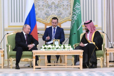 NOVA POBEDA RUSIJE PROTIV ZAPADA! Moskva preuzima starog prijatelja Amerike: Ovo su dogovorili Moskva i Rijad! (FOTO)
