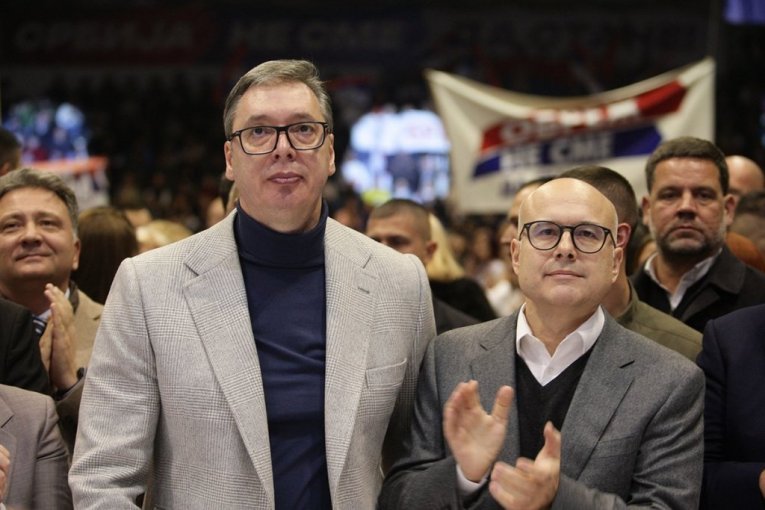 BIĆE JOŠ POVEĆANJA PLATA I PENZIJA: Predsednik Vučić izneo KOLIKE će biti plate do kraja mandata Vlade