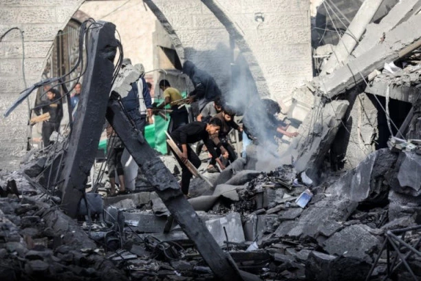 NOVI ZLOČIN IZRAELA! Reporter i kamerman "Al Džazire" ubijeni dok su izveštavali iz Pojasa Gaze!