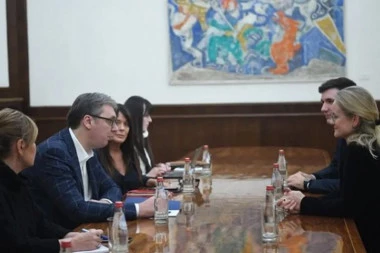 VUČIĆ SA VIOLOM FON KRAMON: "Razgovarali smo o izborima u Srbiji i evropskom putu!" (FOTO)