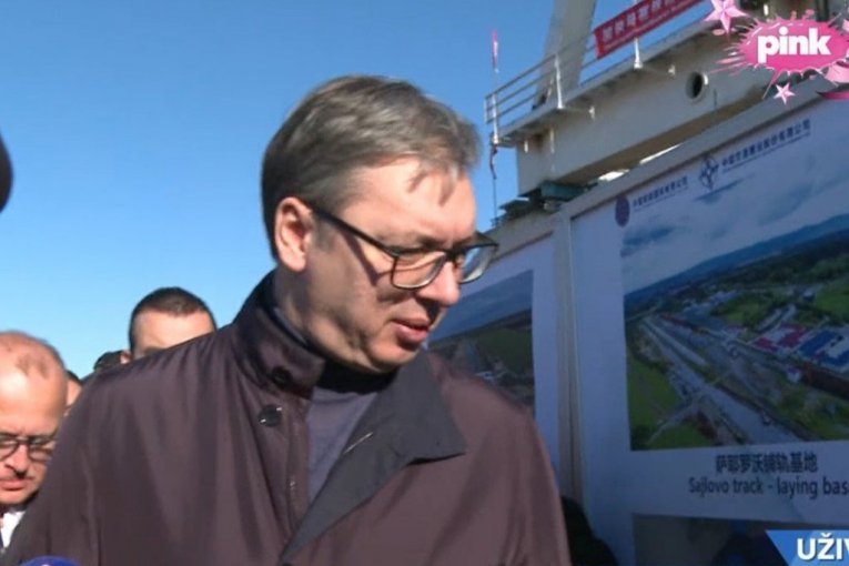 PREDSEDNIK SUTRA NA FRUŠKOGORSKOM KORIDORU: Vučić obilazi radove na tunelu "Iriški venac"