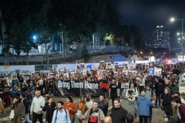 GOTOVO JE! IZRAELCI POTPUNO OKRENULI LEĐA PREMIJERU: Na protestima tražili samo dve stvari, NETANJAHU U ĆORSOKAKU