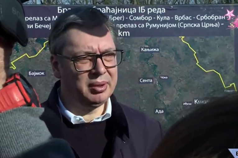 PREDSEDNIK ODUŠEVIO KINESKE RADNIKE! Vučić tokom obilaska radova na izgradnji saobraćajnice nasmejao putare: Evo kako ih je pozdravio i šta su mu odgovorili!