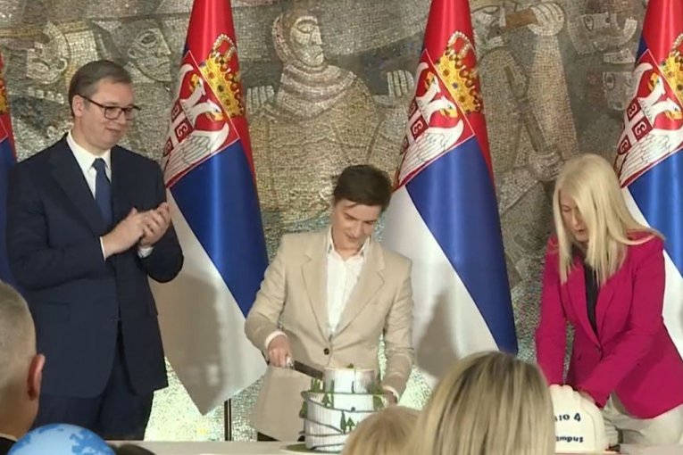 POČINJE GRADNJA BIO4 KAMPUSA! Vučić: "Nema ništa važnije od ulaganja u obrazovanje"! INVESTICIJA OD 450 MILIONA EVRA I RADNO MESTO ZA 1.000 NAUČNIKA!