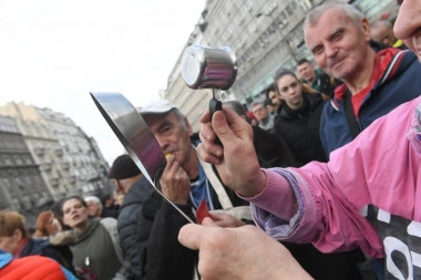 NOVI TEROR ĐILASOVACA ZA SRPSKU NOVU GODINU! Rešili da unište Beograd, Beograđane i ugostitelje! ZAKAZALI NOVI PROTEST!