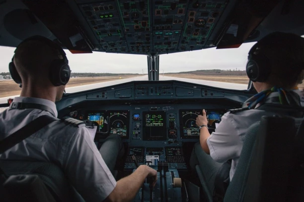 PILOT UMRO TOKOM LETA! Pokušao da pre smrti učini najvažniju stvar, a onda su svi skočili od straha