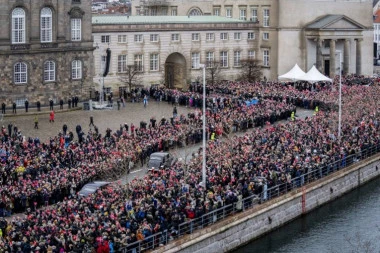 OVO JE NAJSTARIJA NACIONALNA ZASTAVA NA SVETU: Danas slavi rođendan, za nju je vezano jedno KRVAVO predanje, legenda i sujeverje! (VIDEO)