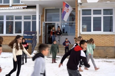 SRPSKI TELEGRAF U KARAJUKIĆA BUNARIMA! Na pešterskom minusu stasavaju najbolji ljudi: "SUROVO JE I TEŠKO, ALI NAŠE JE"! (VIDEO/FOTO)