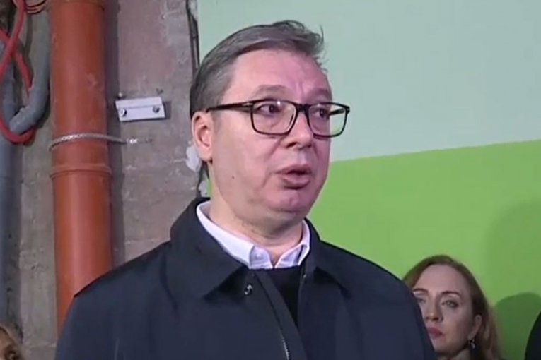 U NIŠU POTPUNO NOVO PORODILIŠTE ILI REKONSTRUKCIJA STAROG! Vučić u Vranju obelodanio planove države: "U 57 do 59 porodilišta radimo sve novo!"