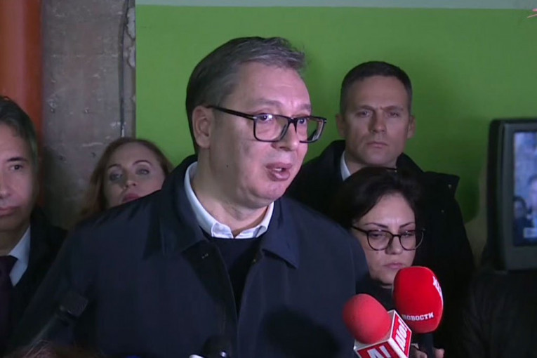 NE VIDIM RAZLOG DA SE "VESELI SE SRPSKI RODE" NE PEVA U SKOPLJU! Predsenik Vučić o sutrašnjoj Svetosavskoj akademiji: "Srbi nemaju pravo da žive, a oni imaju pravo da nam sole pamet"!