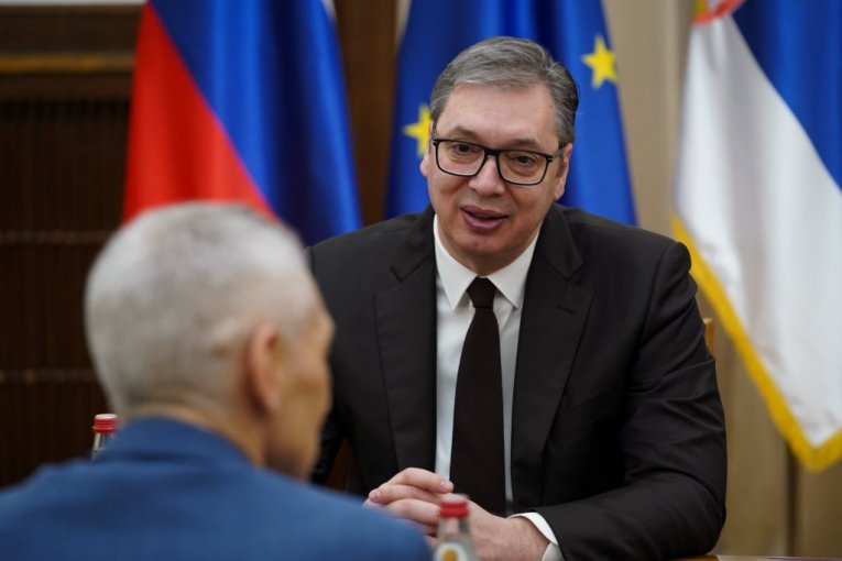 VUČIĆ DOBIO ČESTITKU OD PUTINA ZA DAN DRŽAVNOSTI: Ruski ambasador u poseti predsedniku Srbije (FOTO)