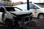 NASTAVLJA SE TEROR! NOVI NAPAD NA SRBE U LEPOSAVIĆU - Zapaljen automobil načelnici opštinske uprave u srpskom sistemu (VIDEO)