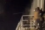 DRAMA NA OBALI: Zapalio se turistički brod!