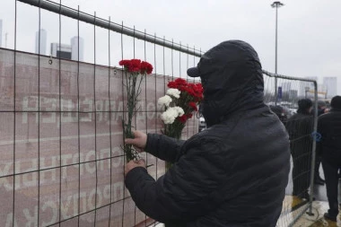 NA ULICAMA JE VIŠE POLICAJACA NEGO GRAĐANA, U TOKU JE NIKAD VEĆA ISTRAGA: Ovako izgleda jutro posle terorističkog napada u Moskvi