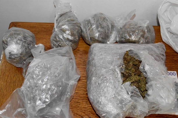 VELIKA AKCIJA POLICIJE: Uhapšeno 10 osoba širom zemlje zbog prodaje droge