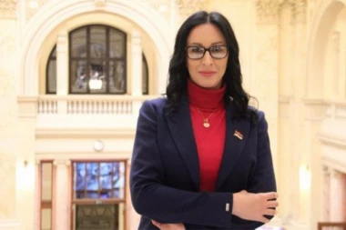 OVO JE JELENA ŽARIĆ KOVAČEVIĆ: Nova ministarka državne uprave i lokalne samouprave u Vladi Srbije!