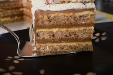 JAKO JEDNOSTAVNA TORTA ZA VASKRS: Svi će je obožavati, domaćice PIŠITE recept!