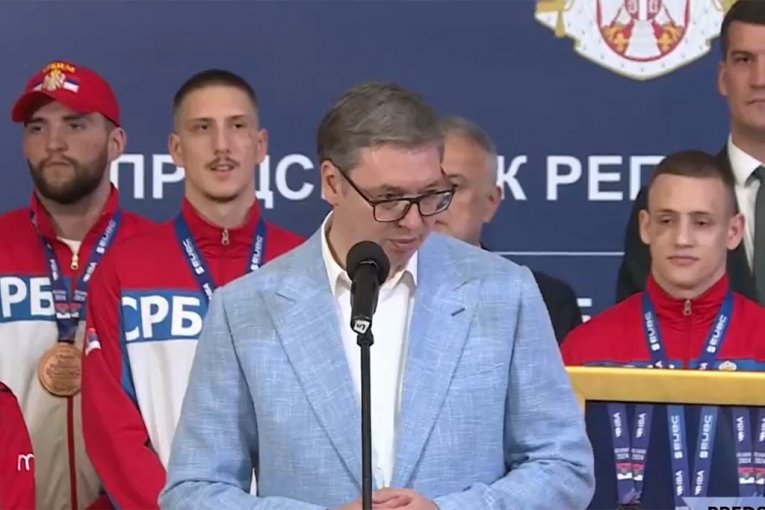 VUČIĆ UGOSTIO SRPSKE BOKSERE: "Ovo je za nas veliki uspeh, TRI BOKSERKE SE PLASIRALE NA OLIMPIJSKE IGRE"!