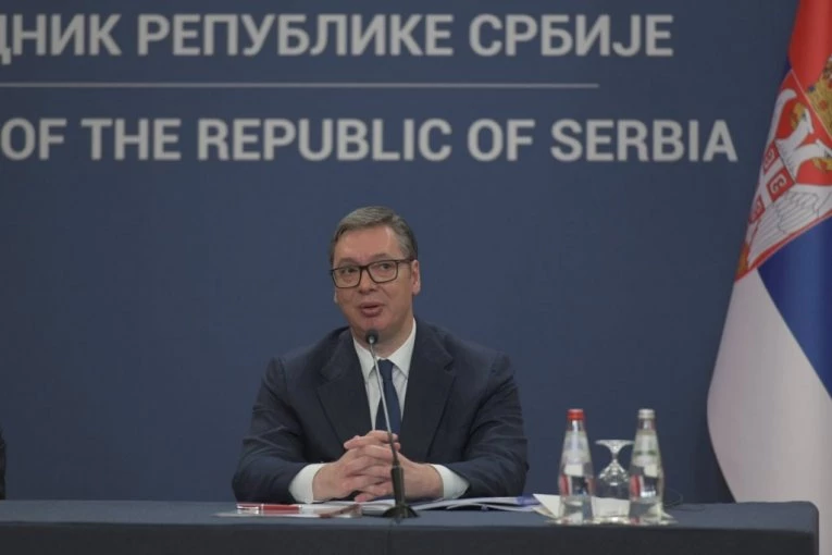 "NE ISKRADAM SE DA VOZIM, VEĆ DA VIDIM KAKO IDU RADOVI" Predsednik Vučić u dosad neviđenom izdanju (VIDEO)