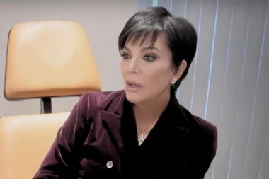 HITNO OPERISAN TUMOR KRIS DŽENER! Majci slavne Kim Kardašijan uklonjena MATERICA, slomila se na komade (VIDEO)