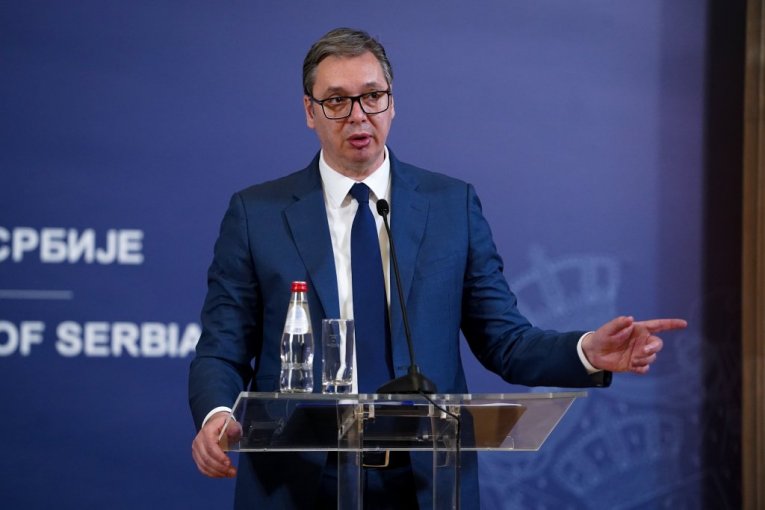 "OVI IZBORI NISU BORBA ZA POBEDU I TROFEJ, VEĆ ZA PRILIKU DA SLUŽIMO LJUDIMA" Predsednik Vučić poslao važnu poruku! (VIDEO)