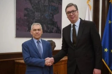 "RUSIJA POŠTUJE NAŠ SUVERENITET U POGLEDU NEZAVISNE POLITIKE" Predsednik Vučić se sastao sa Bocan-Harčenkom! (FOTO)