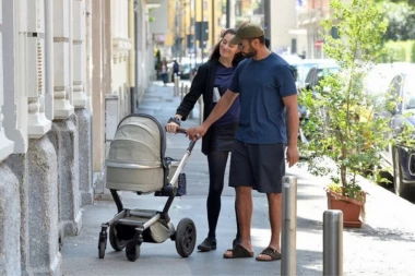 KO JE FATALNA MARICA KOJA JE OSTAVILA RAMACOTIJA, A SADA ZAVELA ĐOKA: Kad čujete šta joj je pevač tražio, pašće vam vilice