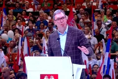 "2. JUN JE OD OGROMNOG ZNAČAJA ZA CELU SRBIJU" Predsednik Vučić pred prepunim "Spensom" o predstojećim izborima!