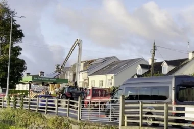 EKSPLODIRALA BENZINSKA PUMPA! Veliki broj mrtvih i povređenih! Među stradalima sveštenik i devojčica! Uhapšeni osumnjičeni (VIDEO)