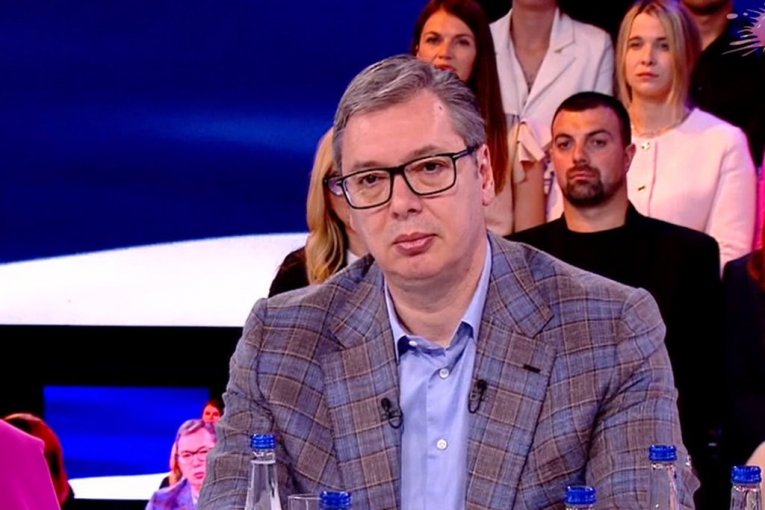 KAKO DA SE ČOVEK UMORI ZA ŠEST DANA? Vučić optimističan na kraju kampanje!