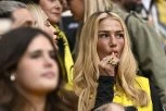 UZALUD PODRŠKA FATALNE ALBANKE! Tragičara Dortmunda u FINALU TEŠI pevačica sa KOSOVA I METOHIJE!
